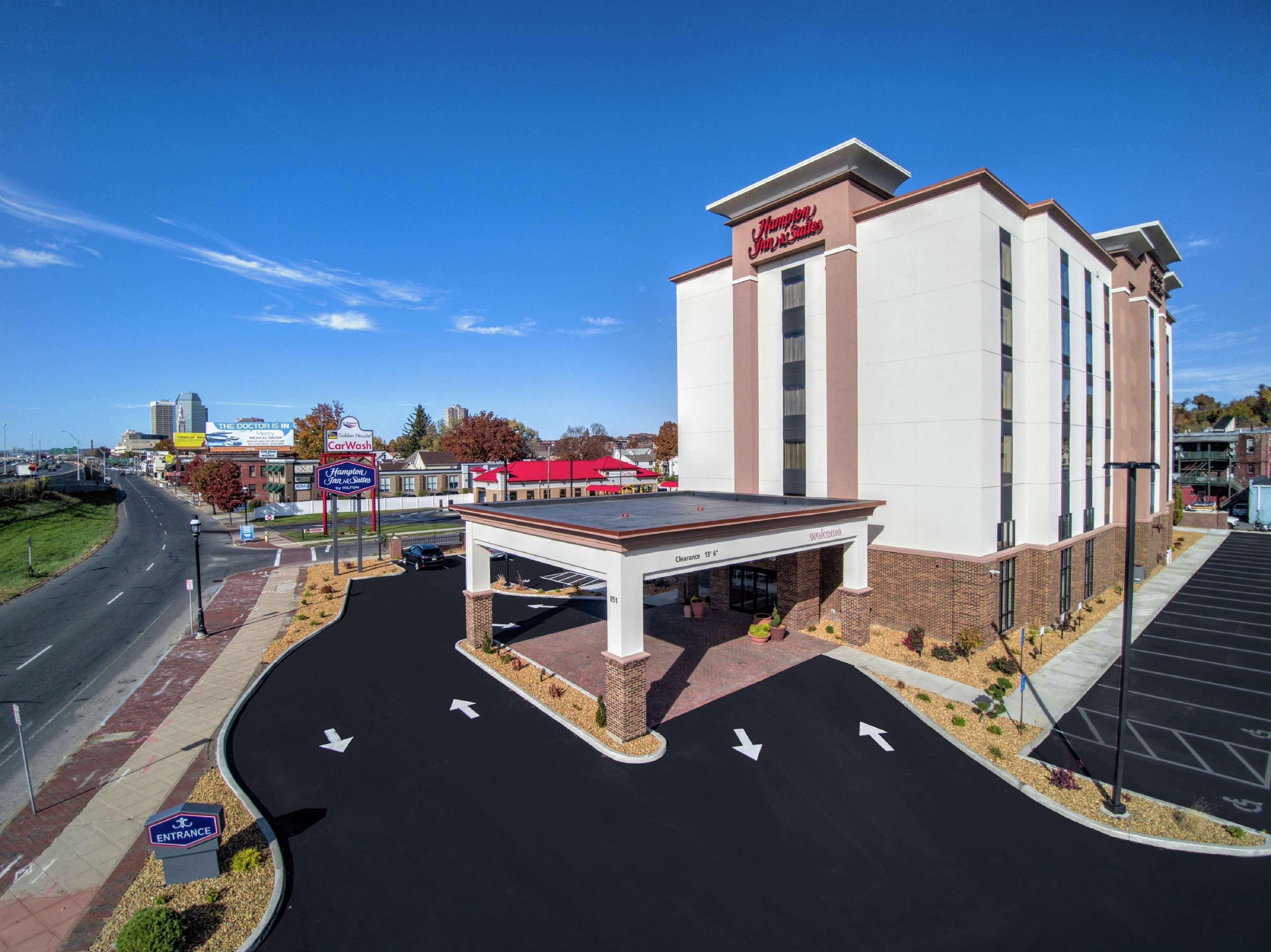 Hampton Inn & Suites Springfield Downtown Bagian luar foto