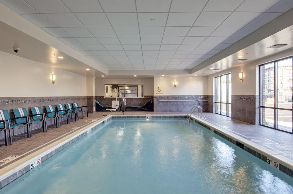 Hampton Inn & Suites Springfield Downtown Bagian luar foto