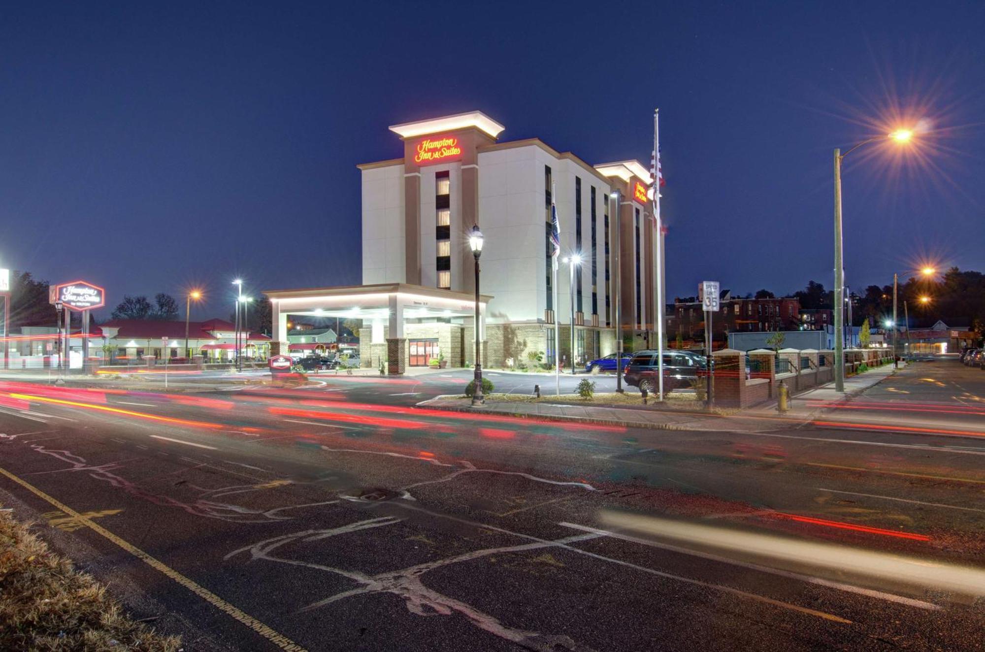 Hampton Inn & Suites Springfield Downtown Bagian luar foto