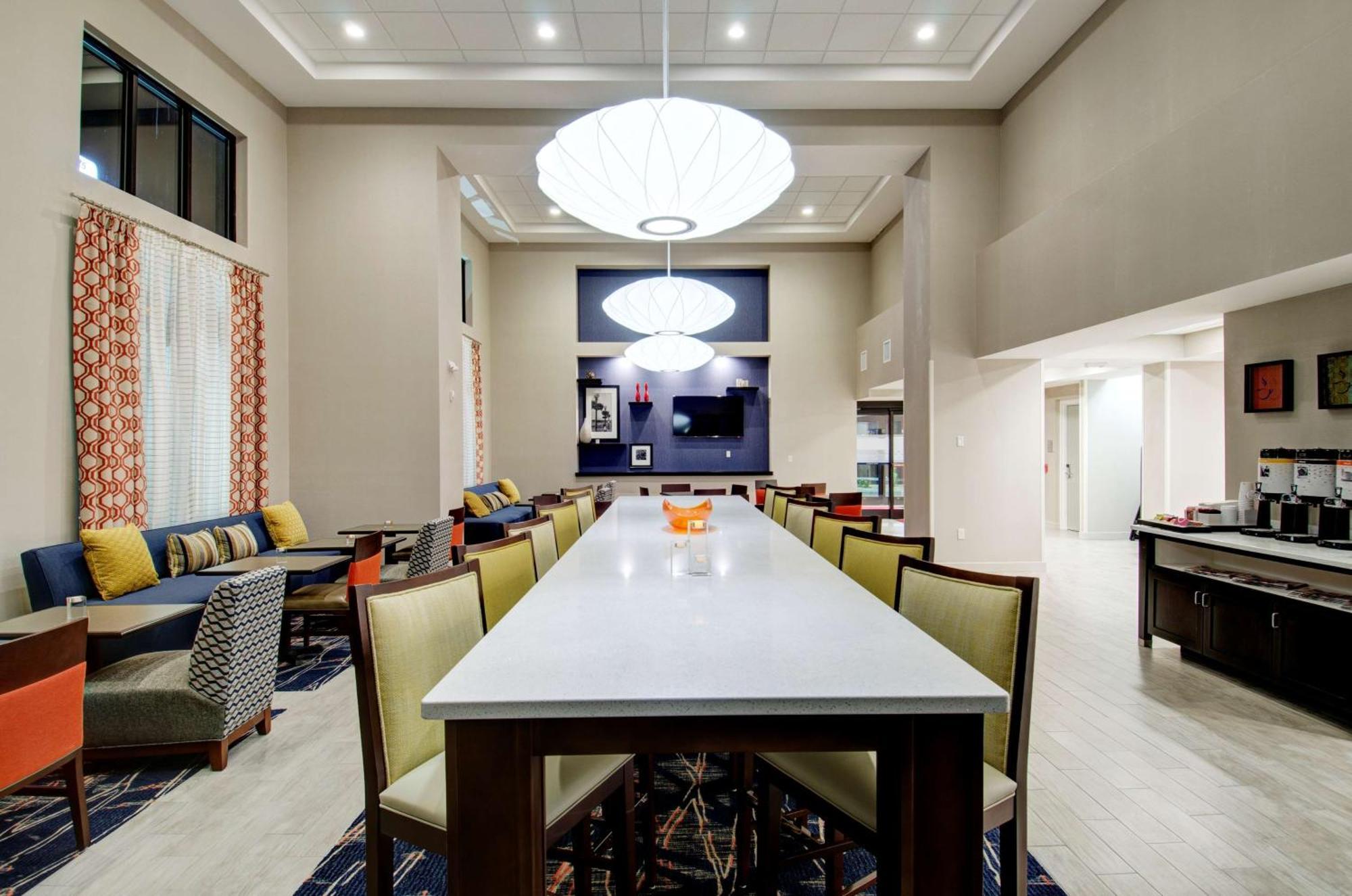 Hampton Inn & Suites Springfield Downtown Bagian luar foto